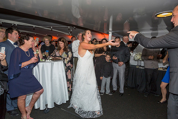 1104