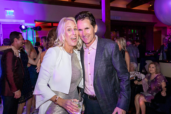 1046