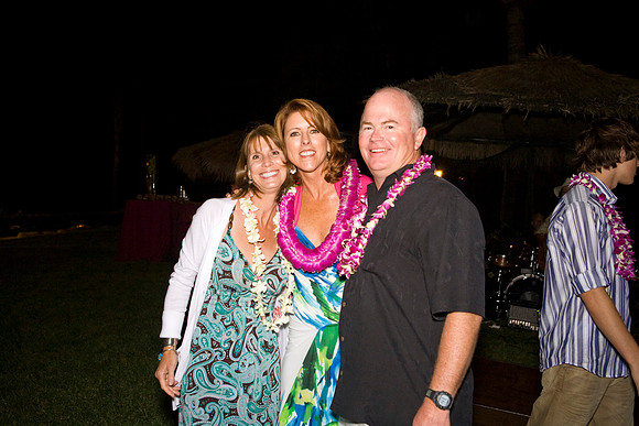 893